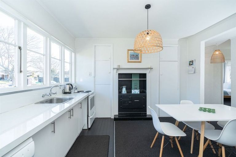 Photo of property in 116 Clarkin Road, Fairfield, Hamilton, 3214