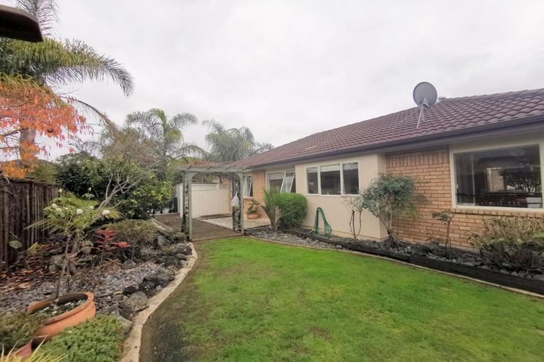 Photo of property in 14 Checkerberry Court, Henderson, Auckland, 0612