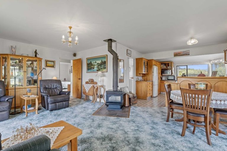 Photo of property in 5c Lindaver Grove, Merrilands, New Plymouth, 4312