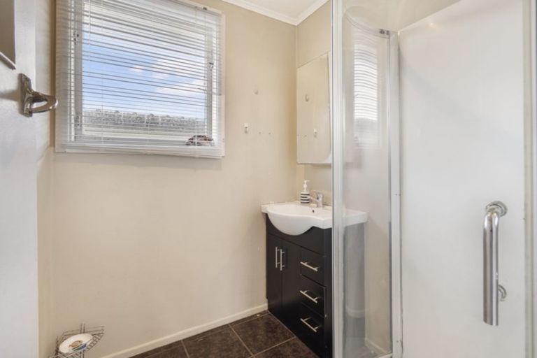 Photo of property in 16a Nogat Avenue, Papatoetoe, Auckland, 2024