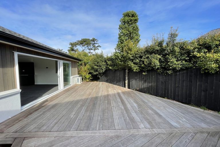 Photo of property in 11 Henry Blyth Lane, Greenhithe, Auckland, 0632