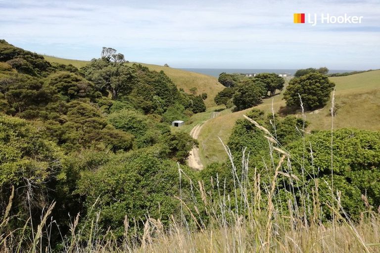 Photo of property in 966 Taieri Mouth Road, Kuri Bush, Brighton, 9091