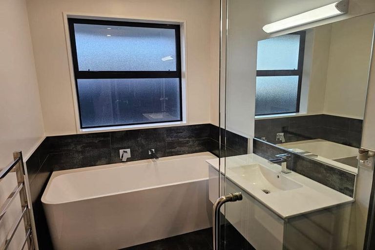 Photo of property in 4 Schofield Lane, Hornby, Christchurch, 8025