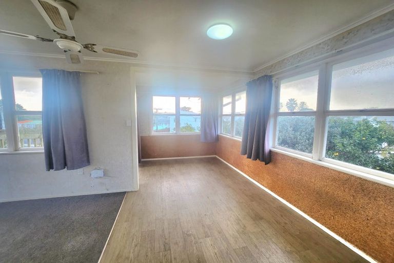 Photo of property in 2/23 Claymore Street, Manurewa, Auckland, 2102