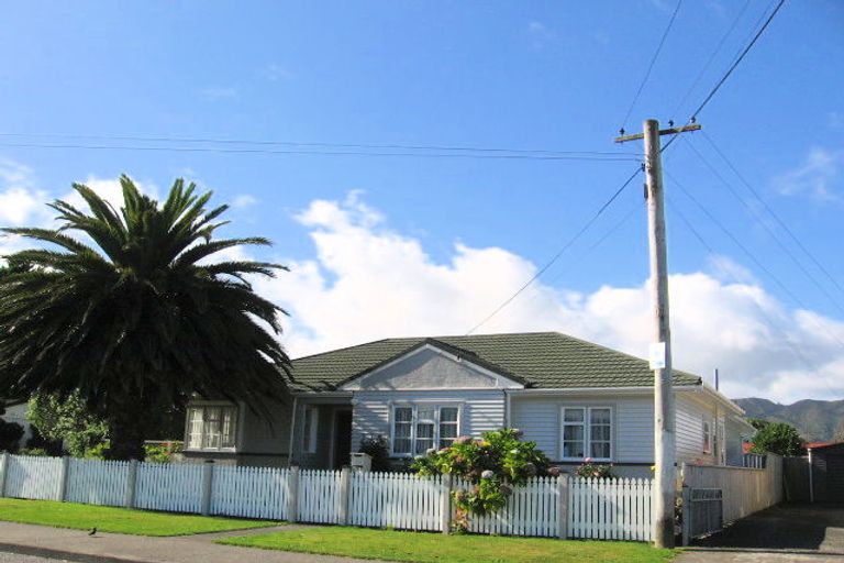 Photo of property in 124 William Street, Petone, Lower Hutt, 5012