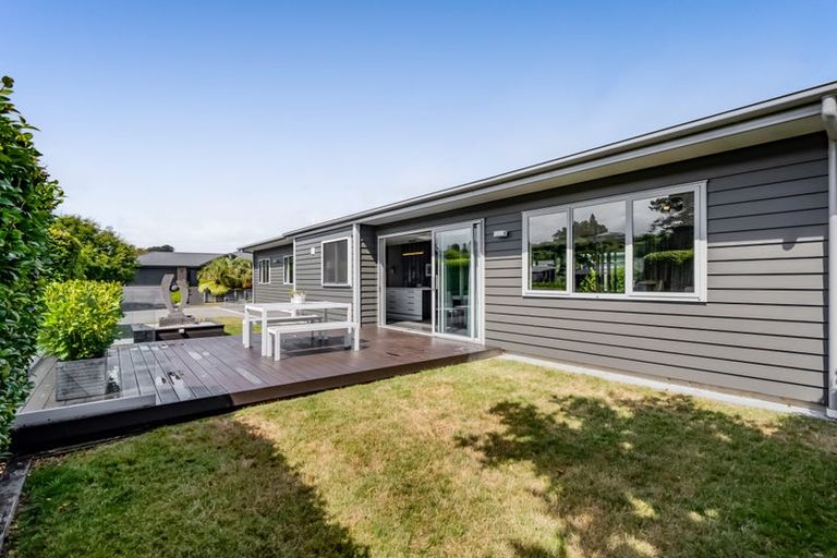 Photo of property in 3 Te Arakete Place, Hurworth, New Plymouth, 4310