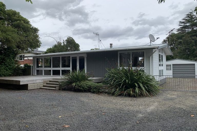 Photo of property in 280 Te Moana Road, Waikanae, 5036