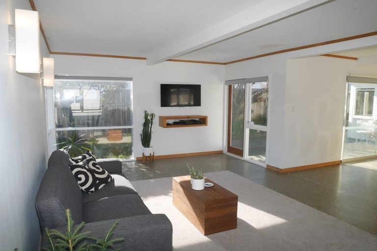 Photo of property in 34 Gray Avenue, Paraparaumu Beach, Paraparaumu, 5032