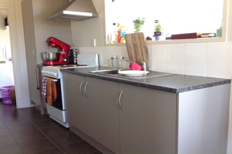 Photo of property in 241 Mahia Road, Weymouth, Auckland, 2103