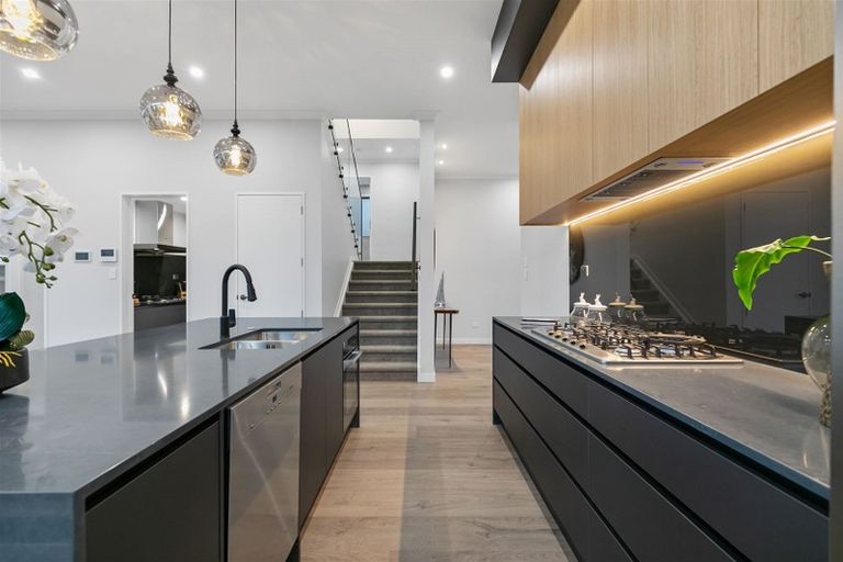 Photo of property in 38 Longshore Drive, Long Bay, Auckland, 0630