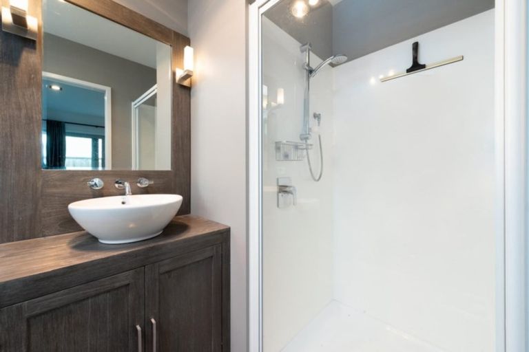 Photo of property in 5 Lennon Way, Papamoa Beach, Papamoa, 3118