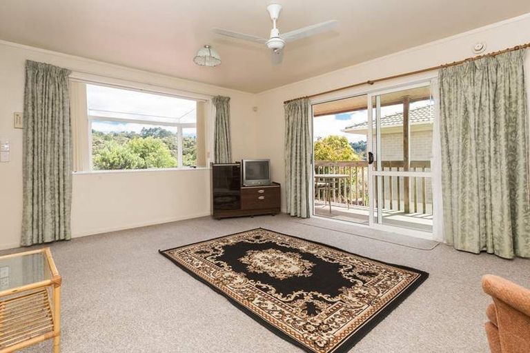 Photo of property in 11 Glastron Place, Bayview, Auckland, 0629