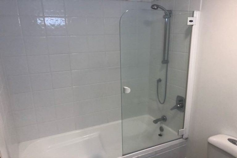 Photo of property in 164s Harbour Village Drive, Gulf Harbour, Whangaparaoa, 0930