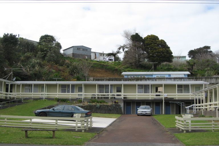 Photo of property in 126-130 Cook Street, Marfell, New Plymouth, 4310