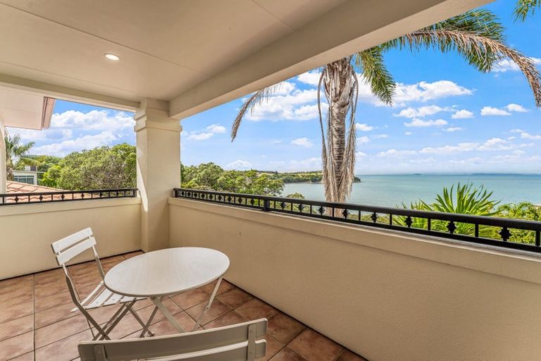 Photo of property in 4 Belle-mer Place, Gulf Harbour, Whangaparaoa, 0930