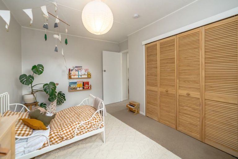 Photo of property in 105 Fitzherbert Street, Featherston, 5710