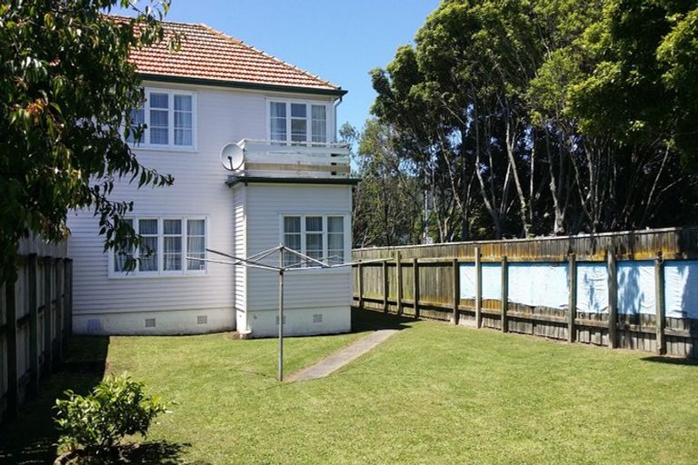 Photo of property in 877 High Street, Avalon, Lower Hutt, 5011