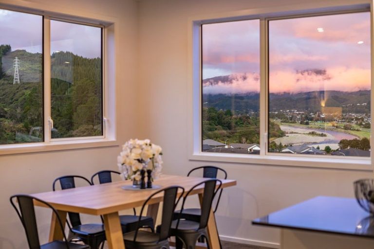 Photo of property in 64 Riverstone Drive, Riverstone Terraces, Upper Hutt, 5018