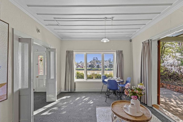 Photo of property in 53 Anzac Parade, Durie Hill, Whanganui, 4500