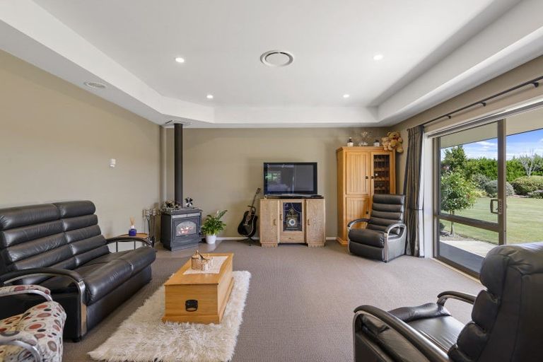 Photo of property in 9 Mulholland Drive, Darfield, 7571