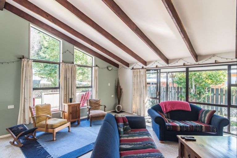 Photo of property in 27 Ruahine Street, Paraparaumu, 5032