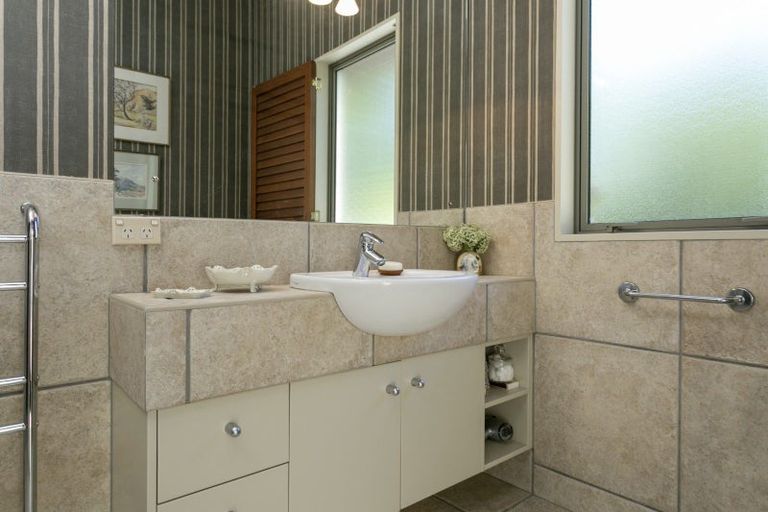 Photo of property in 10 Oregon Drive, Rainbow Point, Taupo, 3330