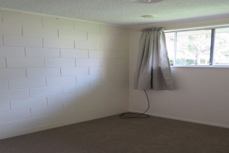 Photo of property in 77 Seabrook Avenue, New Lynn, Auckland, 0600