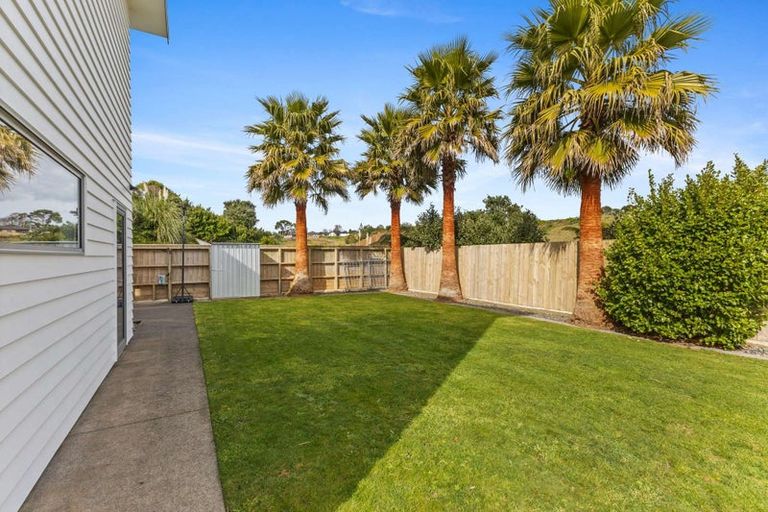 Photo of property in 13a Heta Road, Highlands Park, New Plymouth, 4312