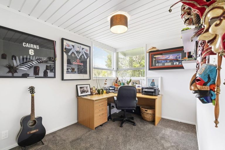 Photo of property in 42a Colmar Road, Mellons Bay, Auckland, 2014