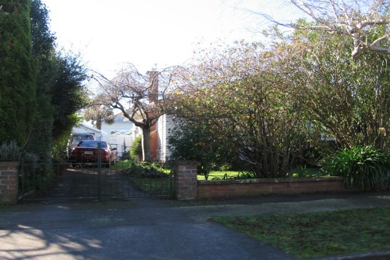 Photo of property in 69 Rangitane Street, Palmerston North, 4414