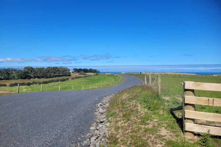 Photo of property in 1 Church Hill Road, Green Island, Dunedin, 9018