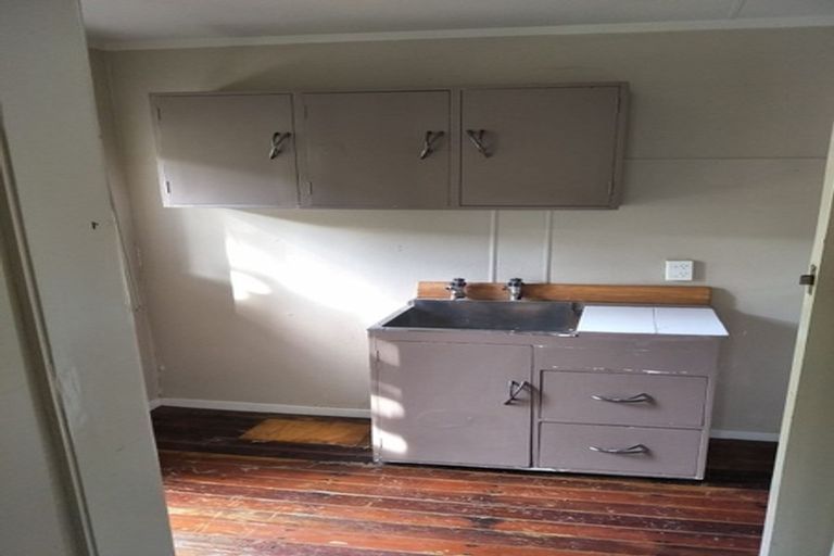 Photo of property in 23 Brewster Street, Bluff Hill, Napier, 4110