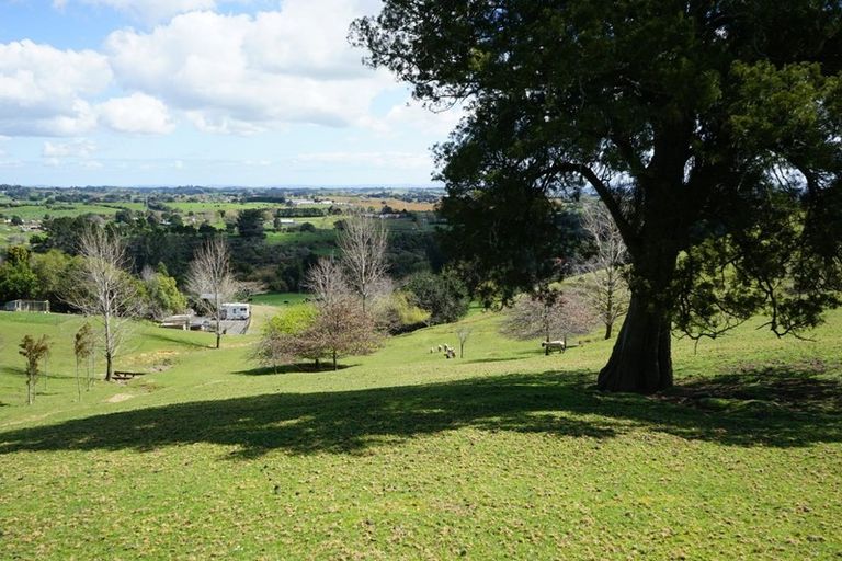 Photo of property in 213 Maxted Road, Bombay, 2579