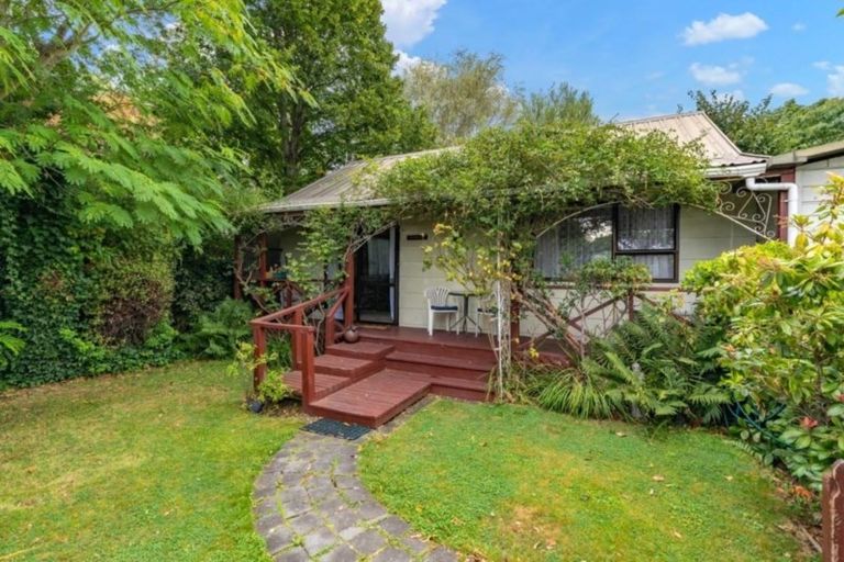 Photo of property in 136 Mersey Street, St Albans, Christchurch, 8014