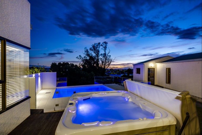 Photo of property in 125 Thompson Road, Bluff Hill, Napier, 4110