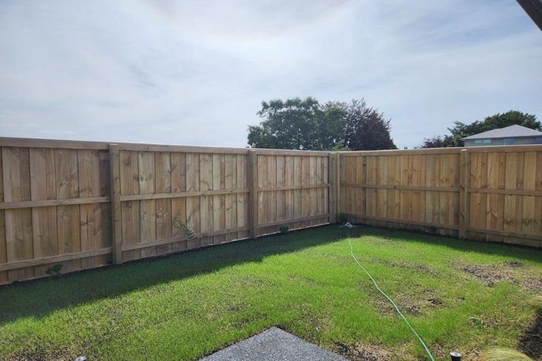 Photo of property in 23 Chrysolite Place, Belfast, Christchurch, 8051