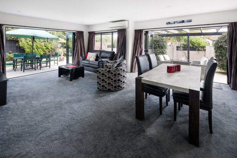 Photo of property in 2 Woburn Court, Rototuna North, Hamilton, 3210