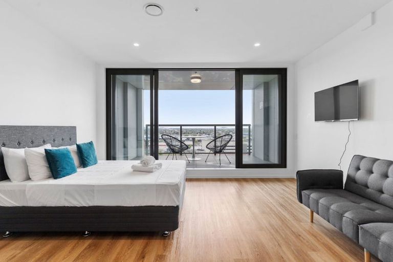 Photo of property in Twin Towers, 811/17 Putney Way, Manukau, Auckland, 2104