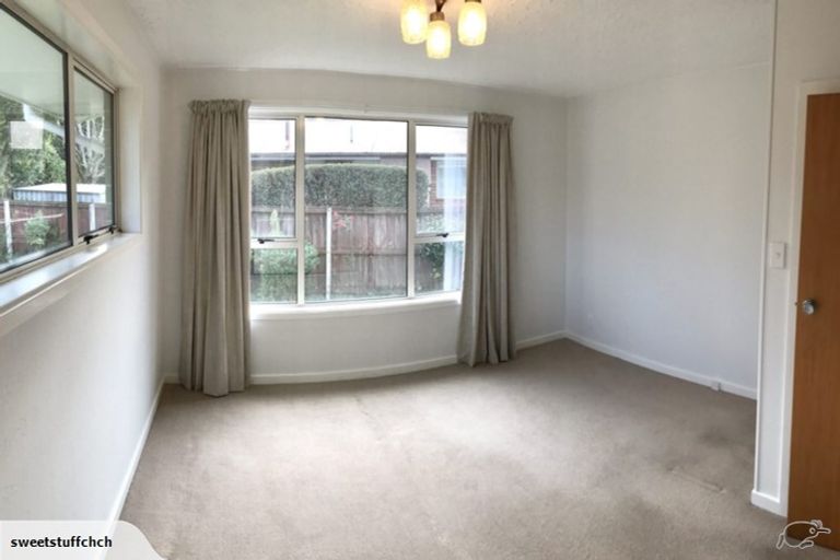 Photo of property in 14 Parkview Place, Avonhead, Christchurch, 8042