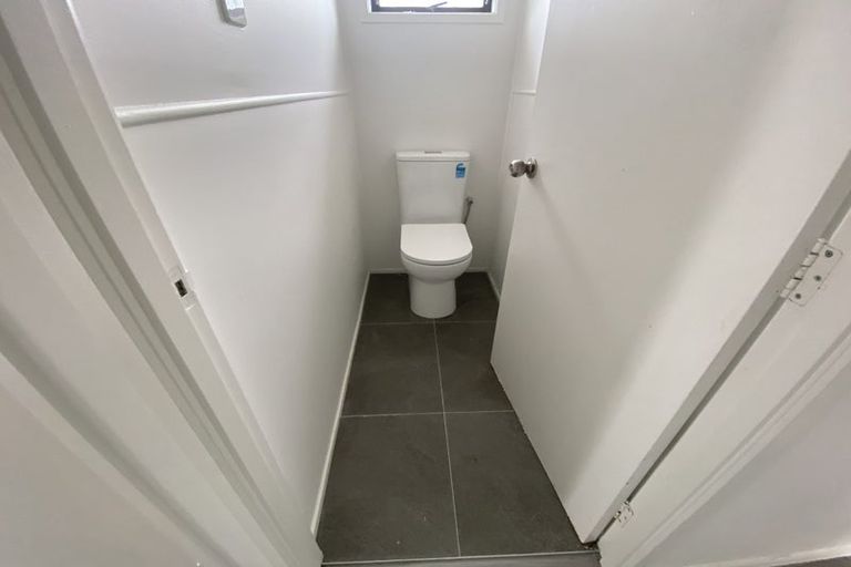 Photo of property in 72 Finlayson Avenue, Clendon Park, Auckland, 2103