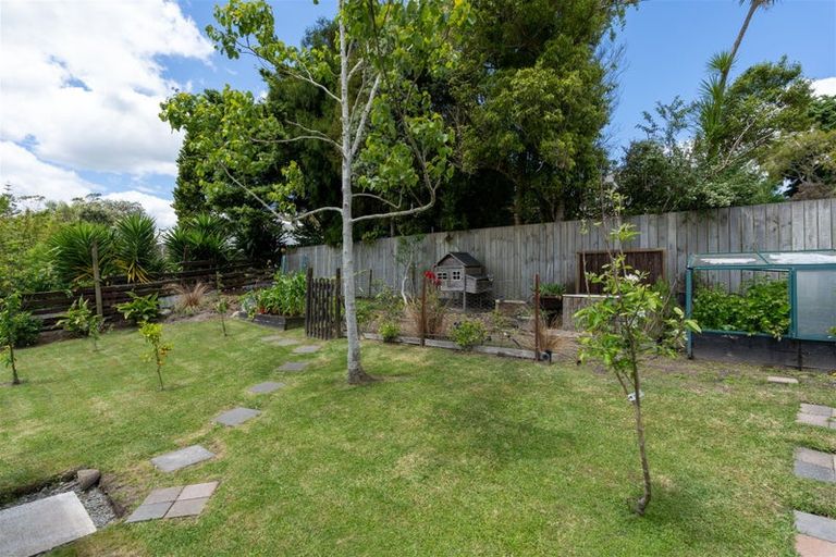 Photo of property in 15 Boswell Street, Kawakawa, 0210