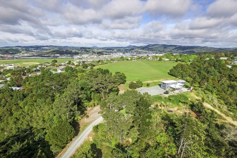 Photo of property in 46 Kohe Street, Parahaki, Whangarei, 0112
