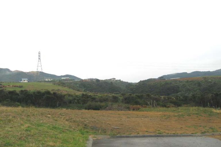 Photo of property in 18 James Nairn Grove, Riverstone Terraces, Upper Hutt, 5018