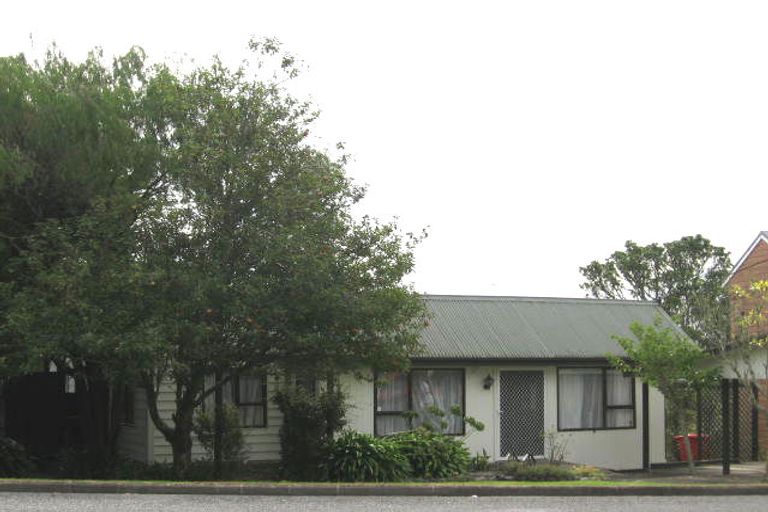 Photo of property in 69 Glengarry Road, Glen Eden, Auckland, 0602