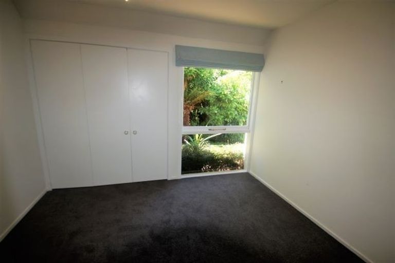 Photo of property in 9 Woodford Terrace, Ilam, Christchurch, 8053