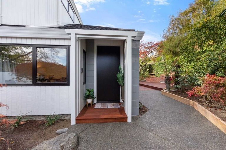 Photo of property in 2/1 Bengal Drive, Cashmere, Christchurch, 8022