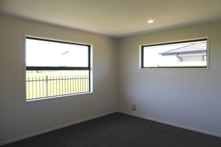 Photo of property in 7 Maka Lane, Halswell, Christchurch, 8025