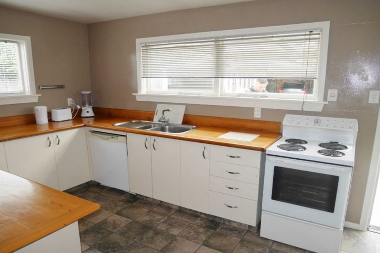 Photo of property in 34 Cadogan Street, Sydenham, Christchurch, 8023