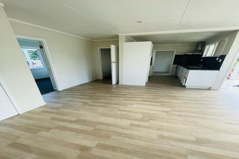 Photo of property in 625 Massey Road, Mangere, Auckland, 2022