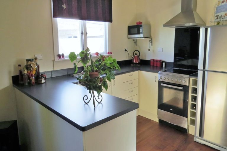 Photo of property in 292 High Street South, Carterton, 5713